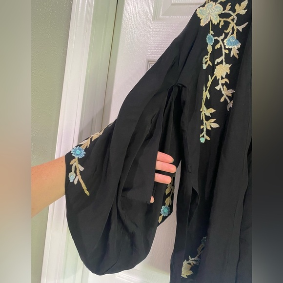 Talitha Kimono 3/4 Sleeve Silk Embroidered Floral Black Small Western Indian - Picture 5 of 15